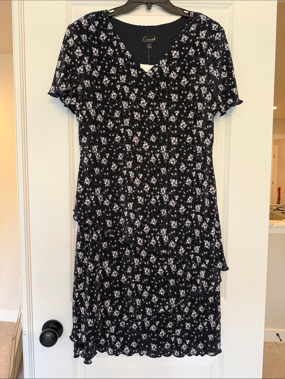 Connected Apparel dress in small flower print